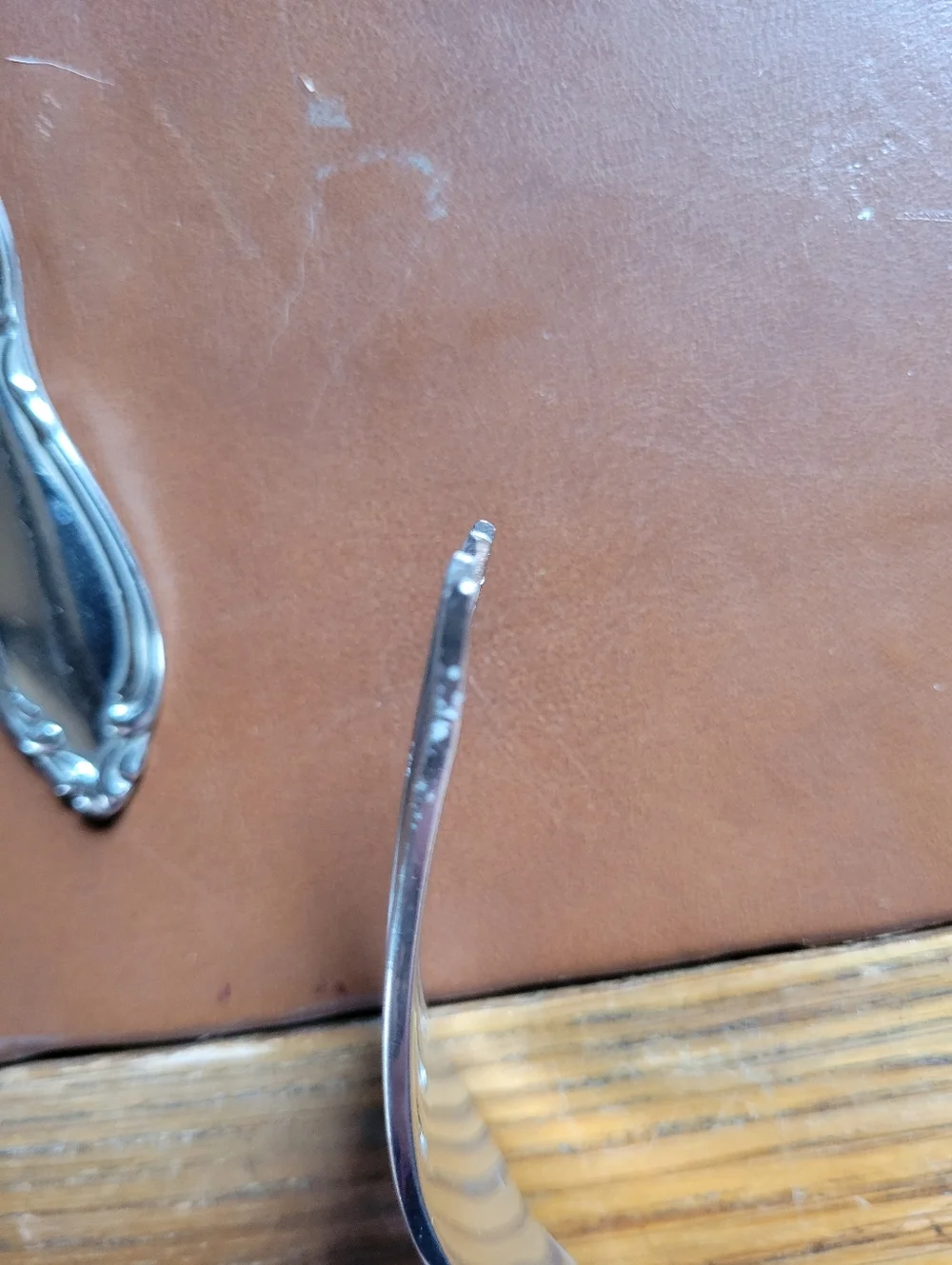 2 Dinner Forks 2 Spoons- Old South II? Silverplate Silver Plate Oneida Plumes